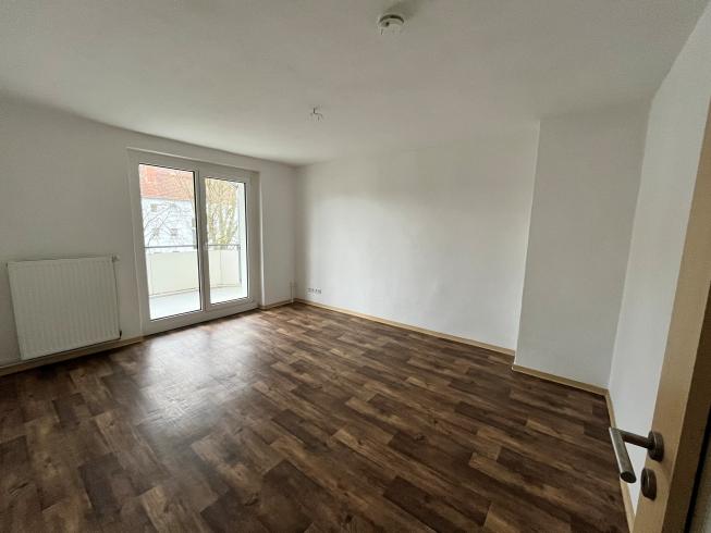 Bezugsfertige Singlewohnung im Diesterwegring: Wohnen/Schlafen